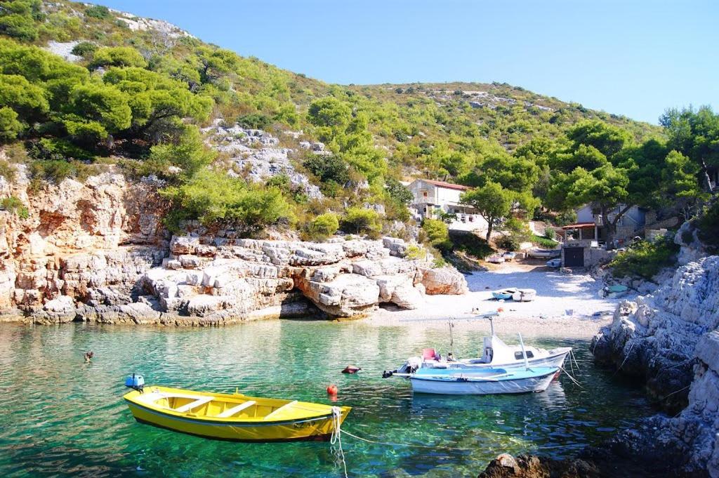 Holiday Home Burba Komiža Dış mekan fotoğraf