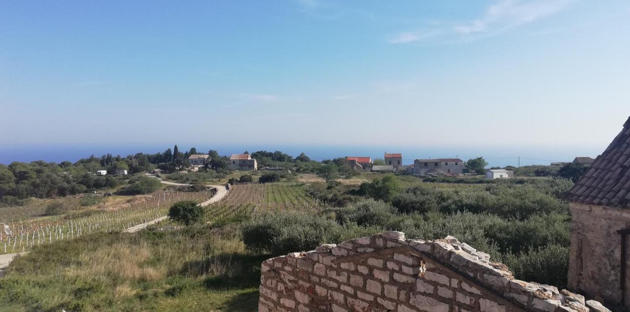 Holiday Home Burba Komiža Dış mekan fotoğraf